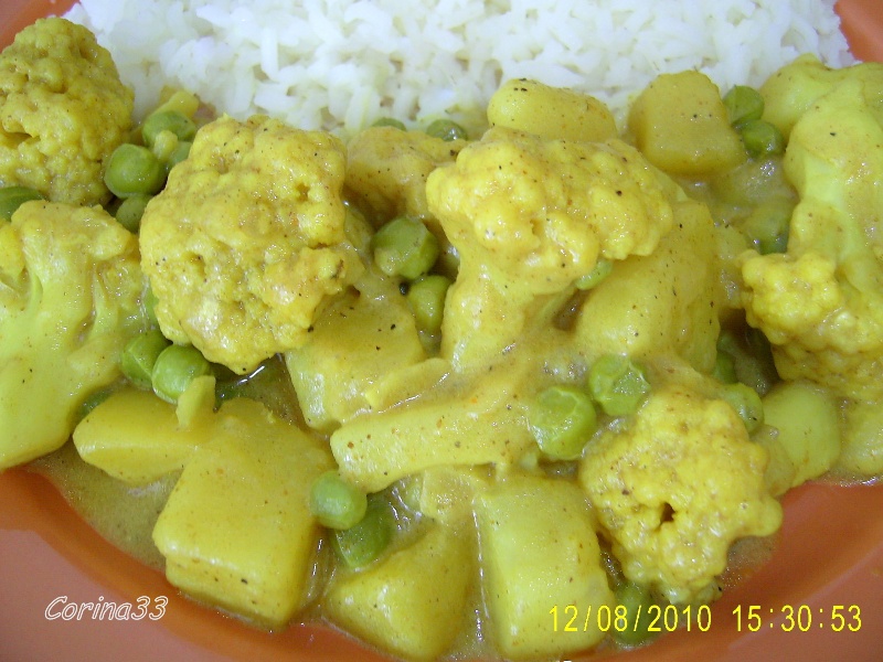 Conopida in sos de curry