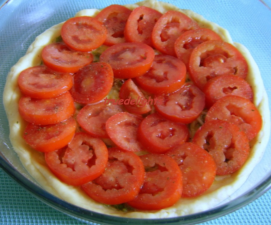 Quiche cu branza si rosii