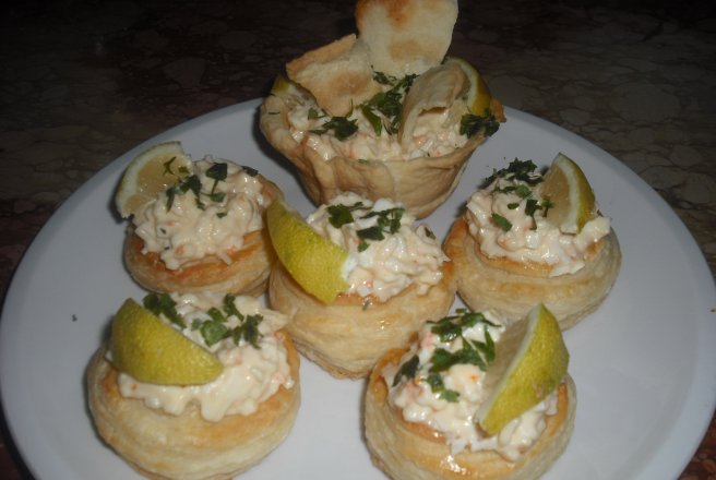 Vol-au-vent cu surimi..