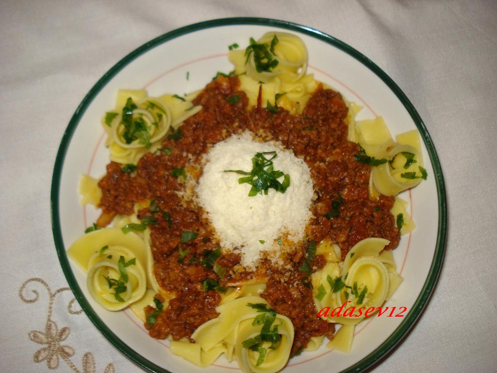 Ragu alla Bolognese con tagliatelle