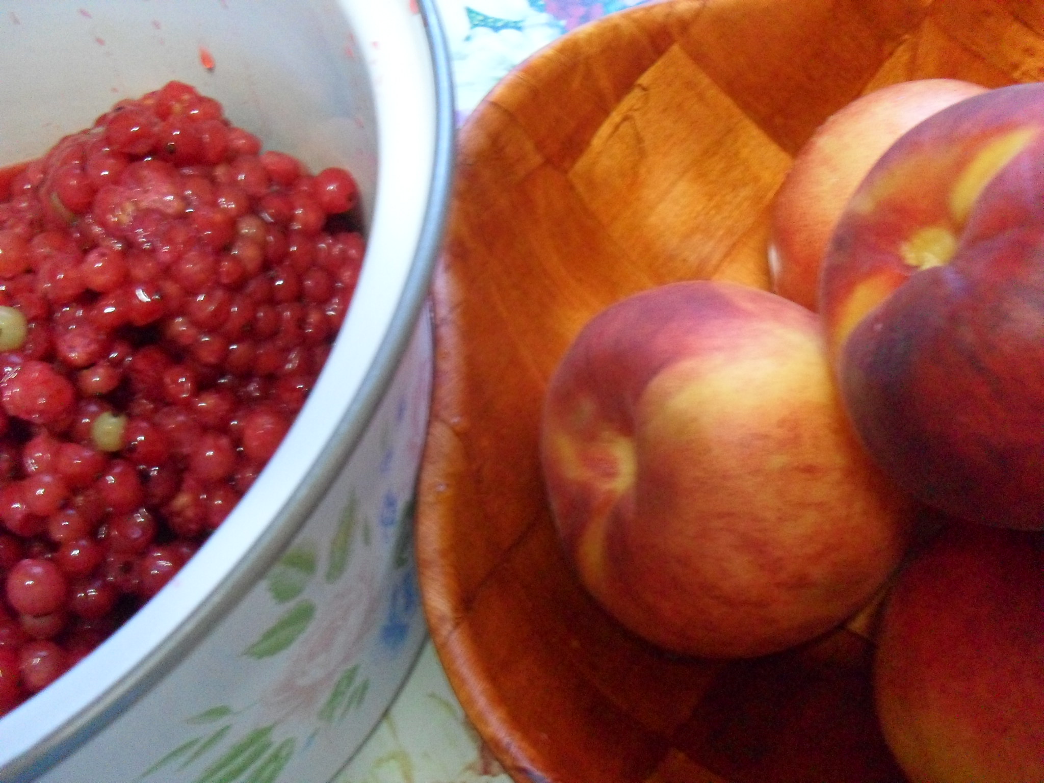 Dulceata de strugurei, piersici si nectarine