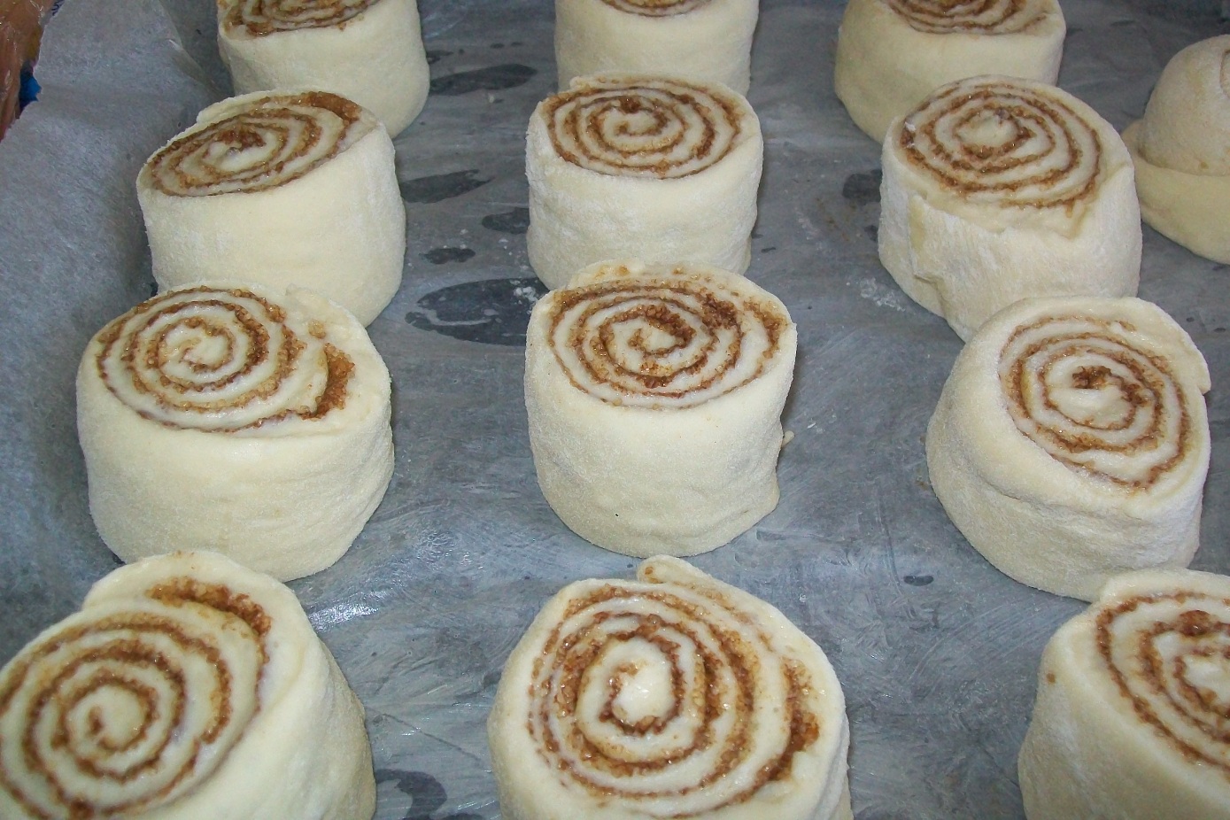 Rolls cinnabon - melcisori cu scortisoara