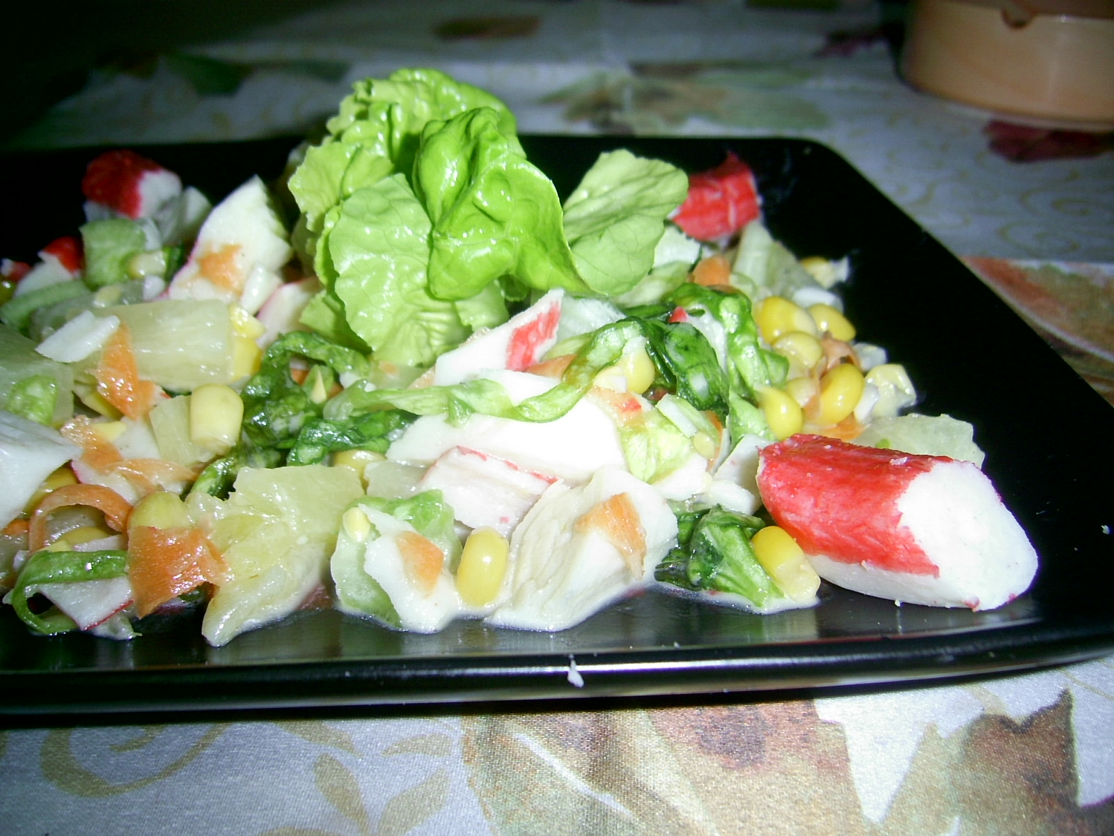 Salata spaniola cu surimi