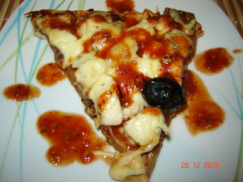 Pizza cu pui