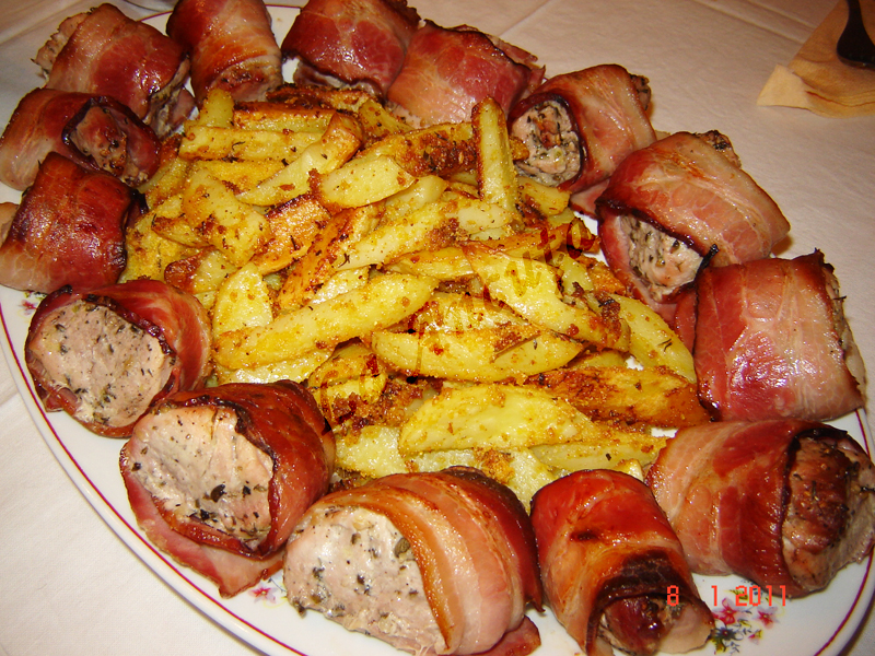 Muschiulet de porc in bacon cu sos de coniac