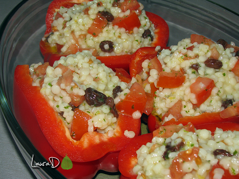 Ardei umpluti cu couscous gremolata