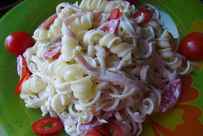 Salata racoroasa de paste