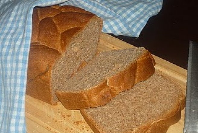 Paine de casa cu faina integrala si ulei de masline