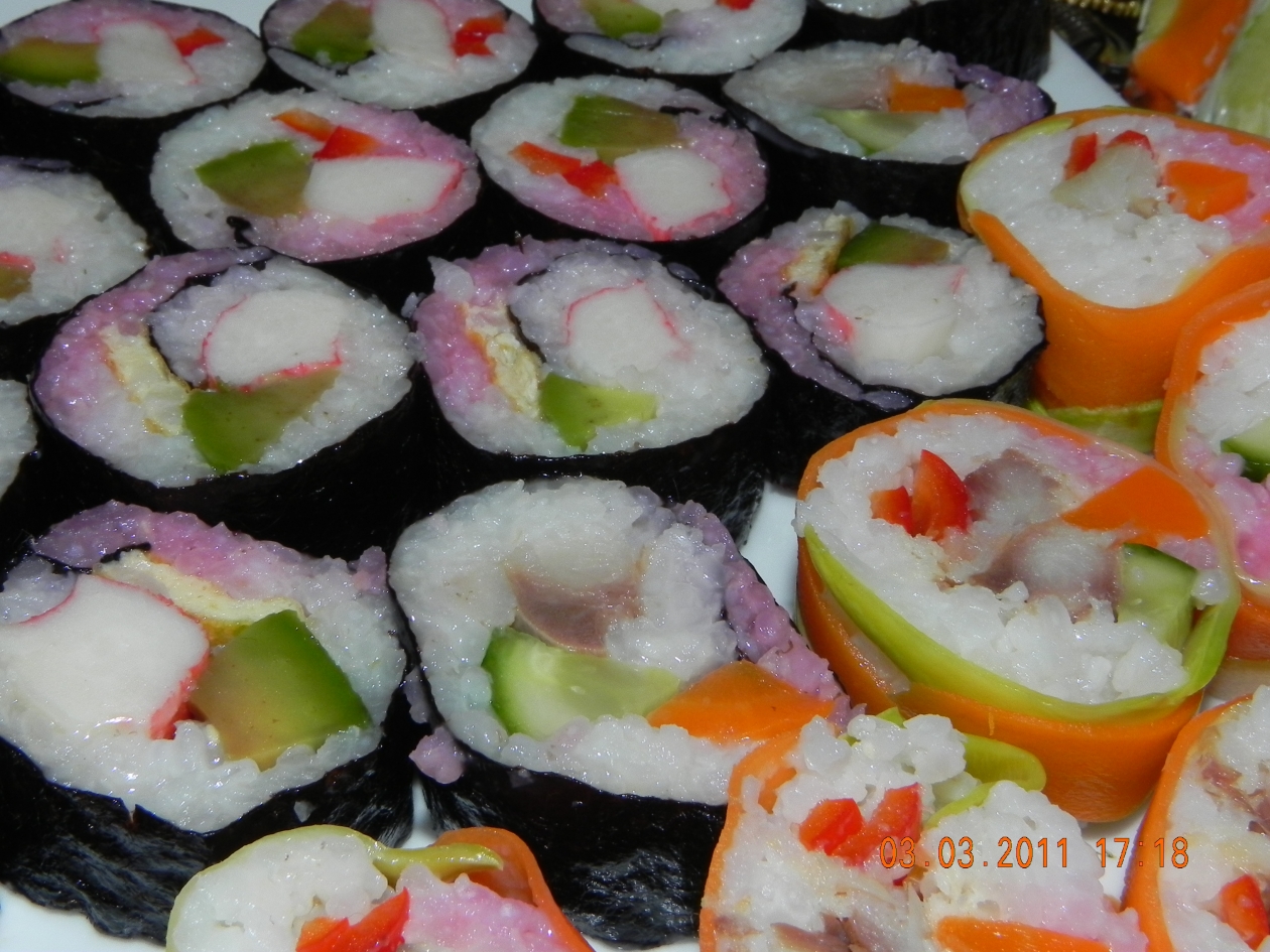 Gustarile promise: pentru inceput-SUSHI (sau pe aproape... :-))