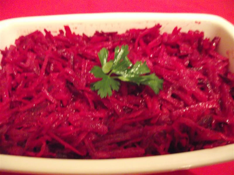 Salata de sfecla rosie
