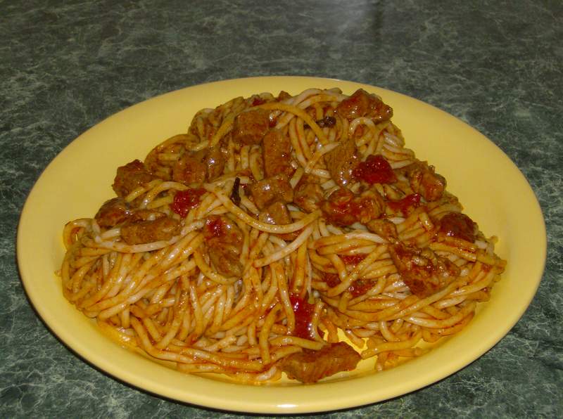 Spaghete cu carne