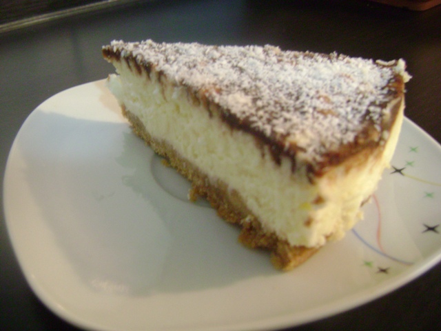 Coconut cheesecake