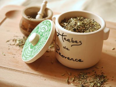 Ierburile de Provence (Herbes de Provence) 