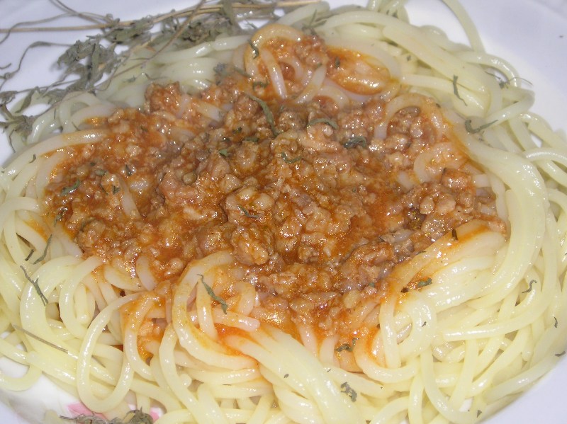 Spaghete bolognese