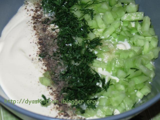 Tzatziki (salata de castraveti)