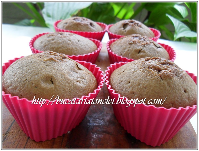 Muffins cu cacao si visine