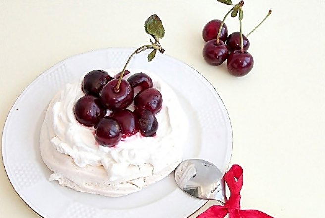 Mini - Pavlova cu visine