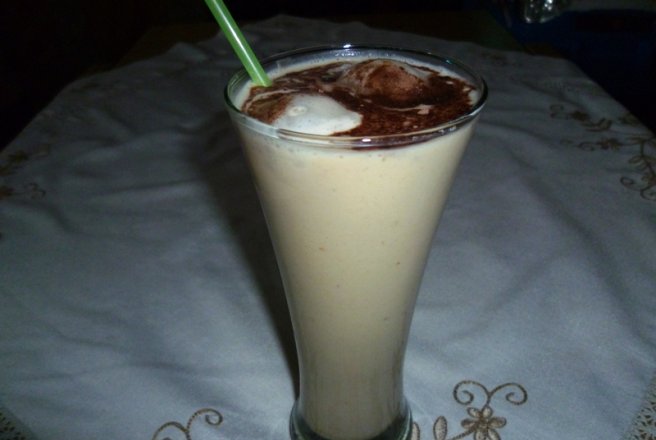 Milkshake de banane cu inghetata