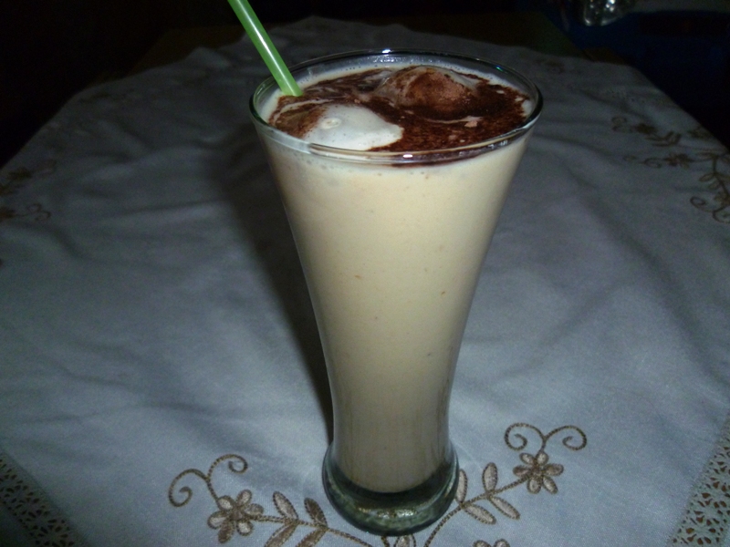 Milkshake de banane cu inghetata