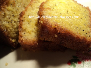 Lemon drizzle cake