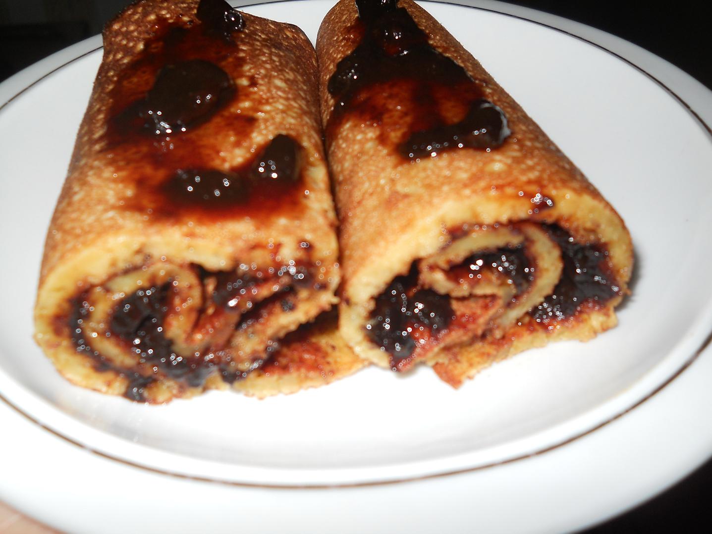 Clatite cu dulceata de cirese