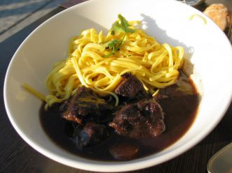 Afla mai multe despre ... Boeuf Bourguignon!