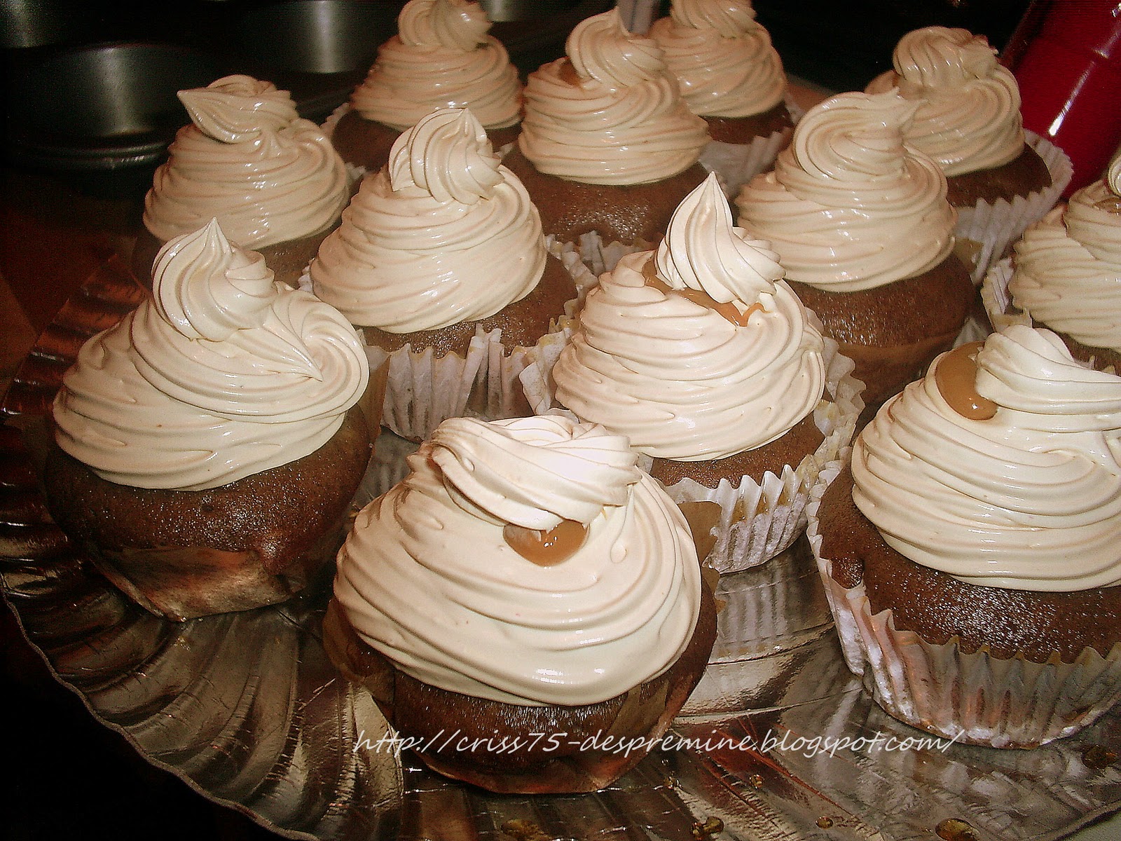 Cupcakes cu dulce de leche