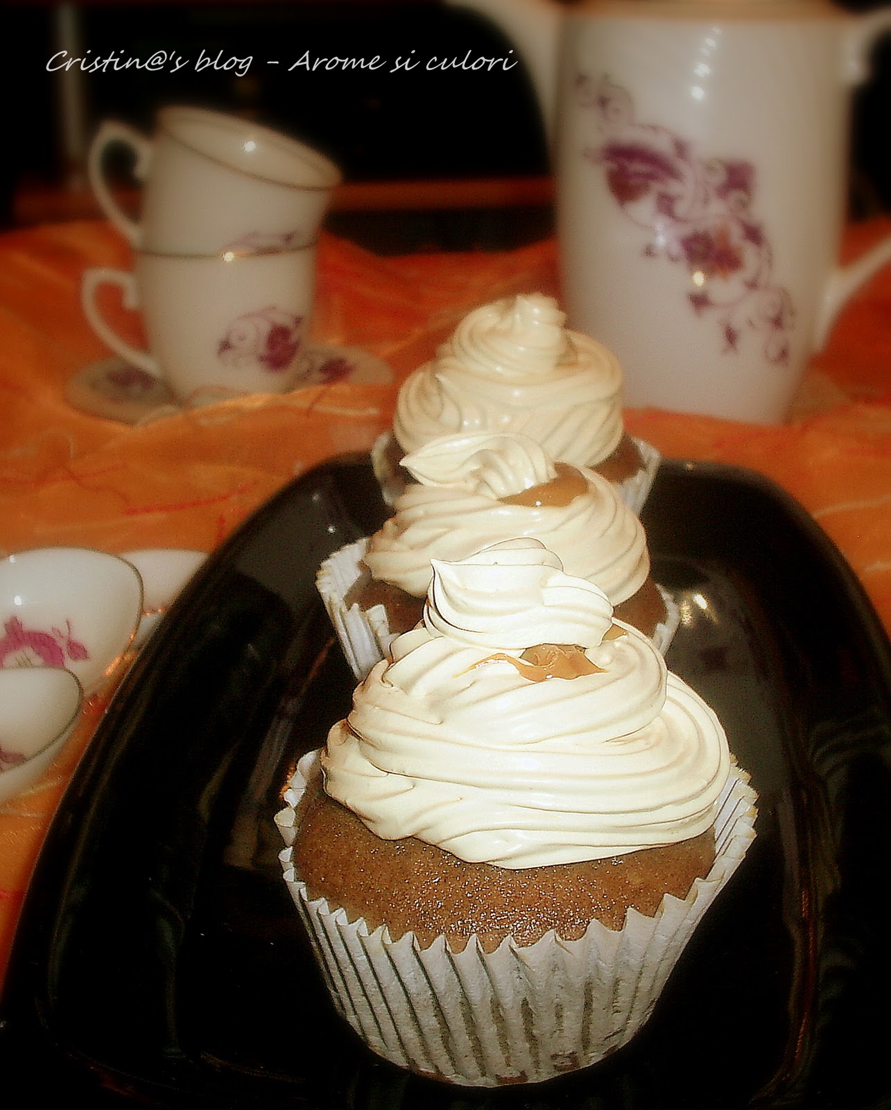 Cupcakes cu dulce de leche