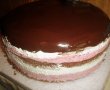 Tort cu crema mascarpone si mousse de capsuni-1