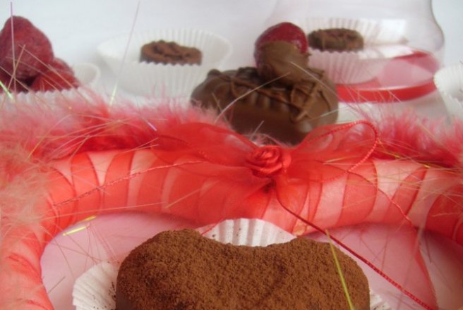 Praline de ciocolata umplute cu crema de ness - Valentine`s day