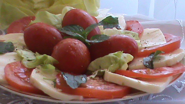 Salata Mediteraneana