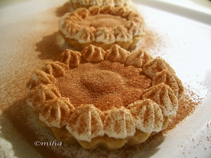 Tartallette cu crema mascarpone