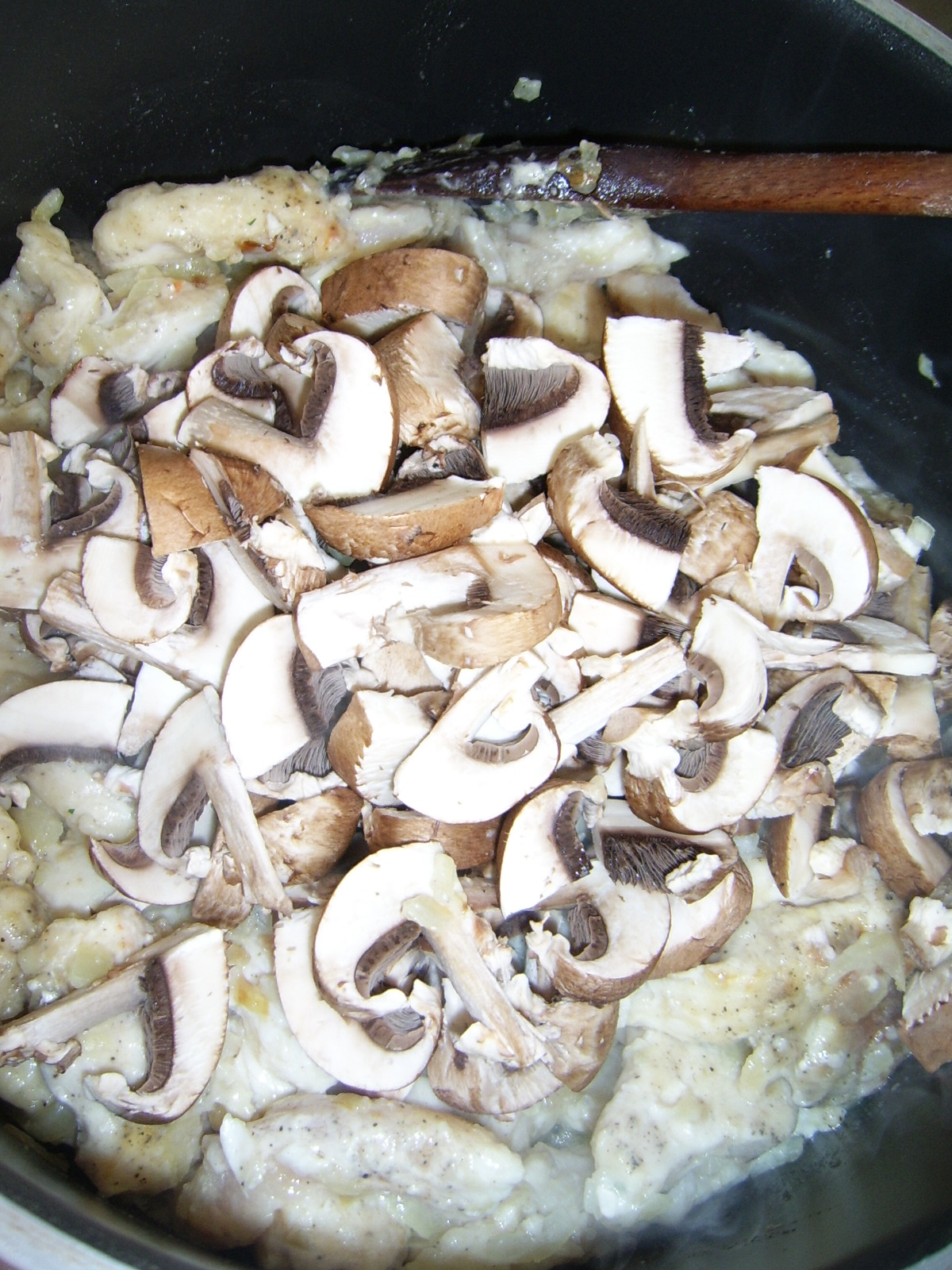 Pollo ai funghi porcini - Pui cu hribi