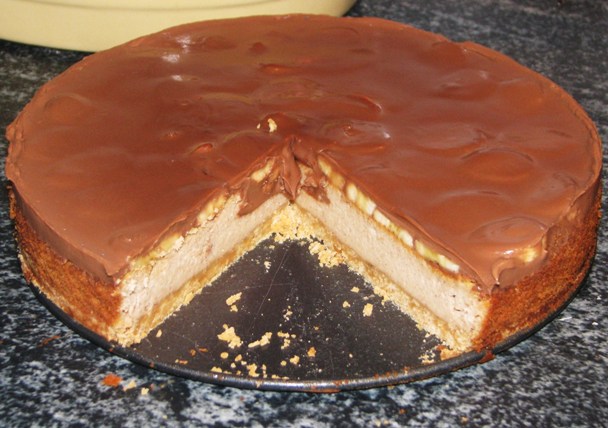 Cheesecake cu unt de alune (peanut butter)