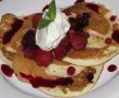 Pancakes cu ricotta si fructe de padure-6