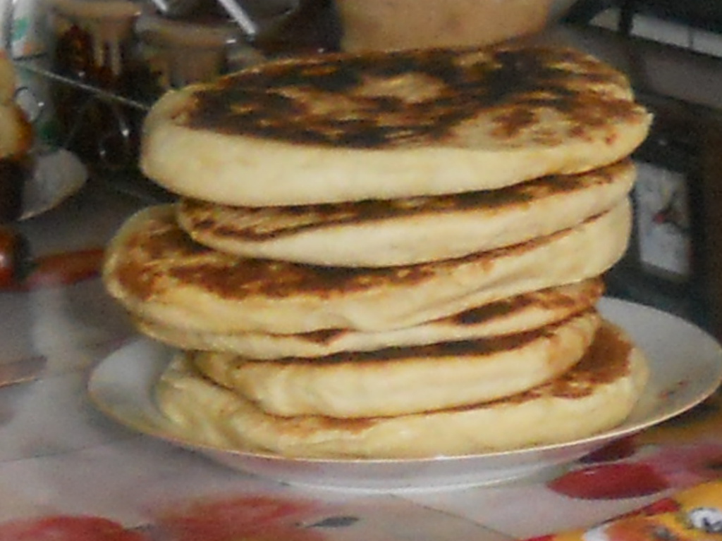 Turte cu dulceata de cirese negre