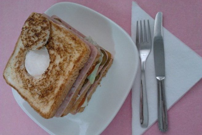 Sandwich etajat