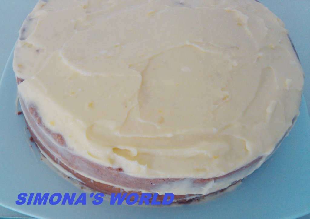 Tort de nuca si crema de vanilie