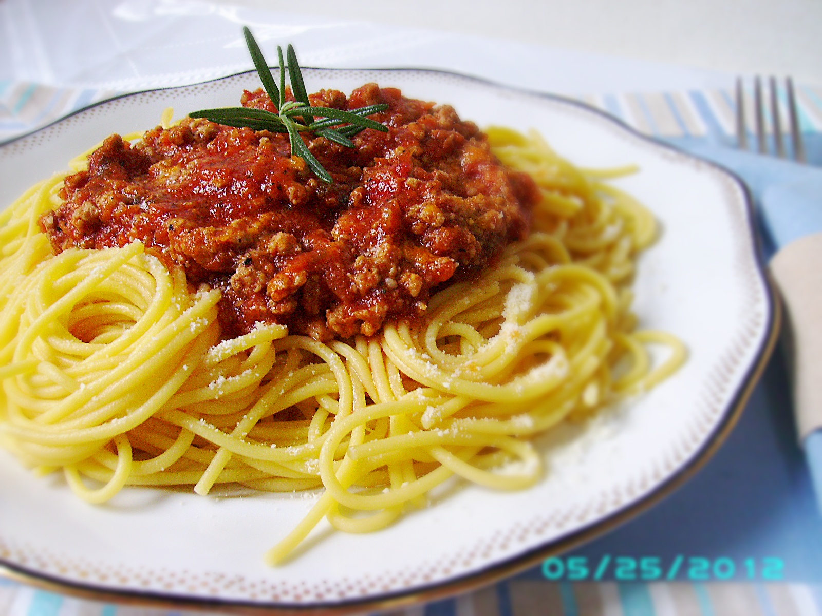 Spaghete cu carne de porc