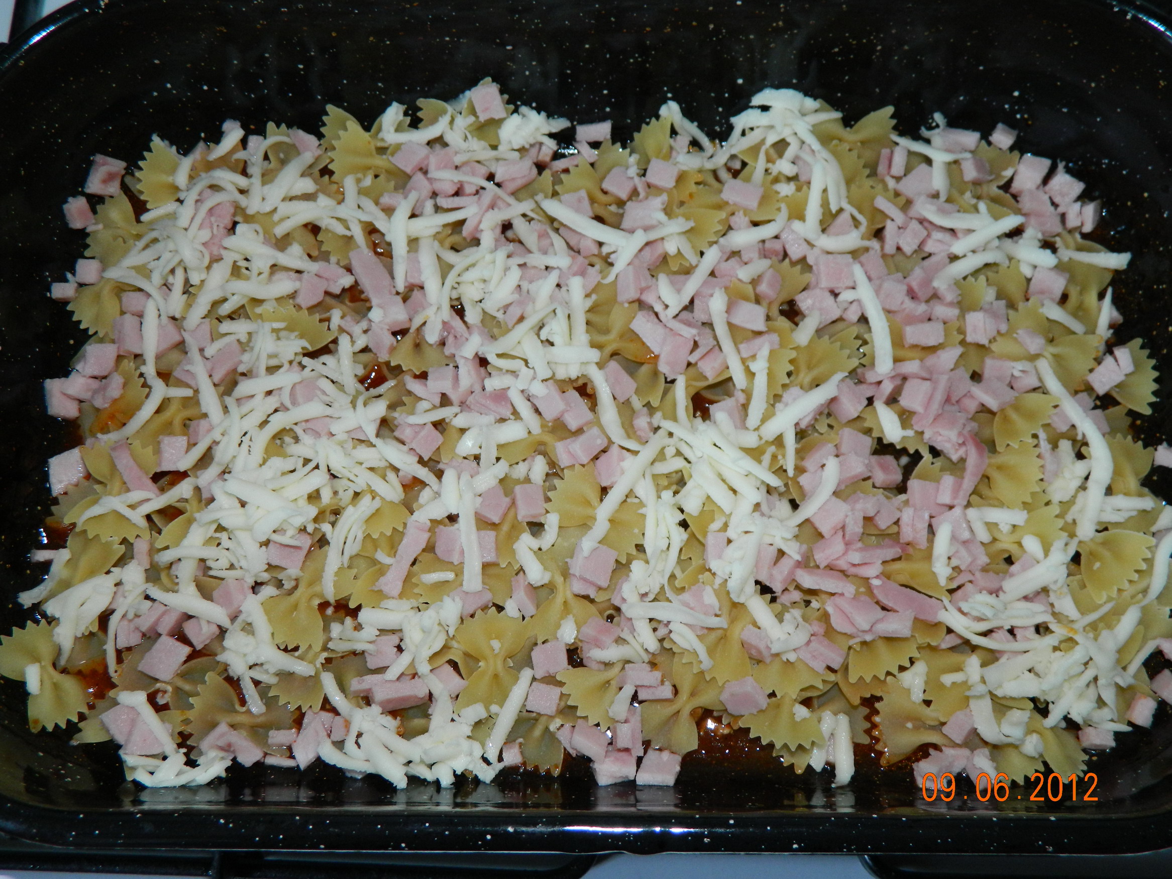 Farfalle a la bolognese