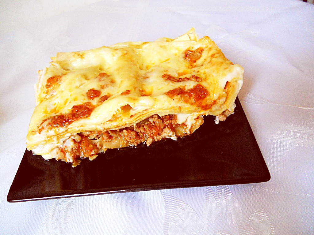 Lasagne cu cannelloni şi carne de porc