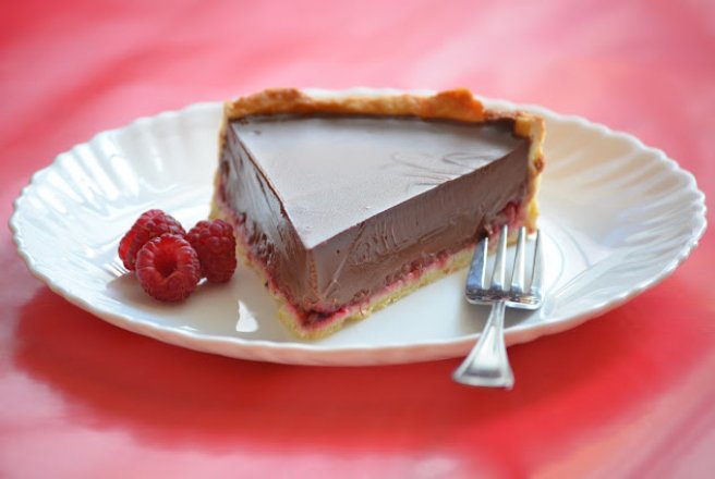 Raspberry chocolate tart