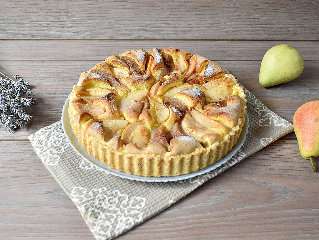 Tarta cu pere