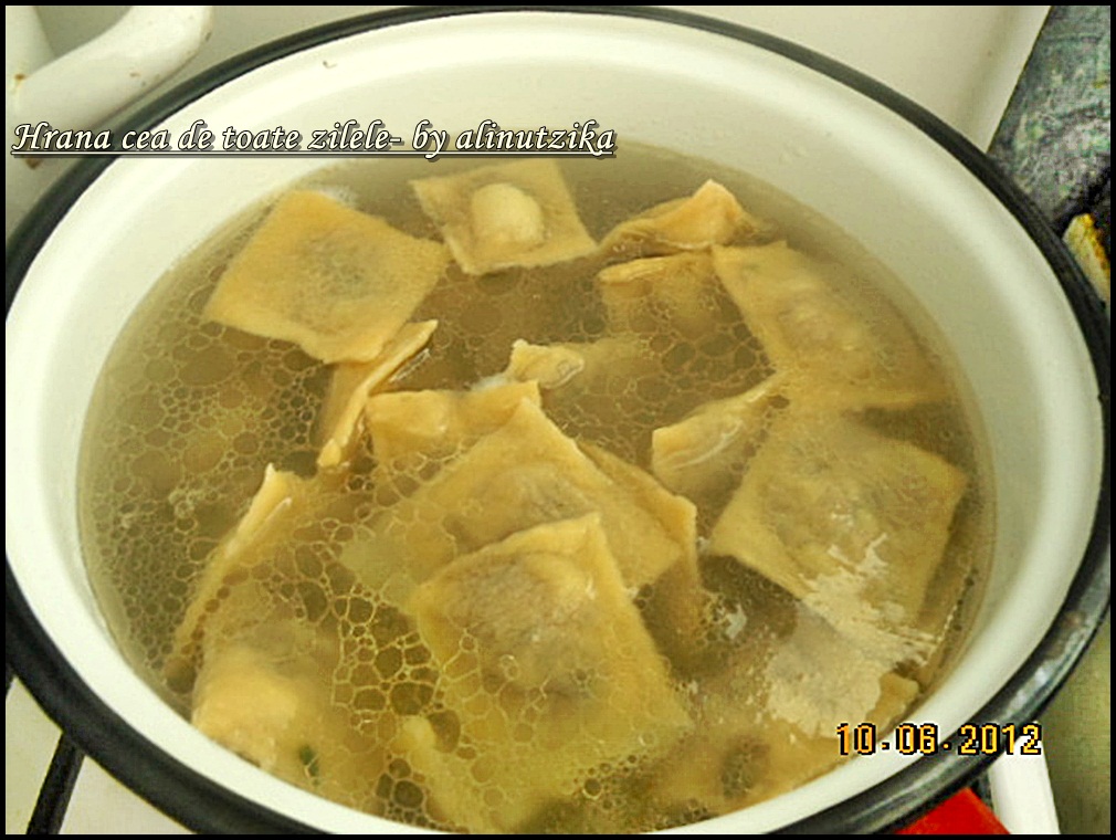 Ravioli de casa - umplute cu ciupeci