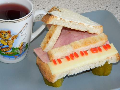 Sandwich cu clape