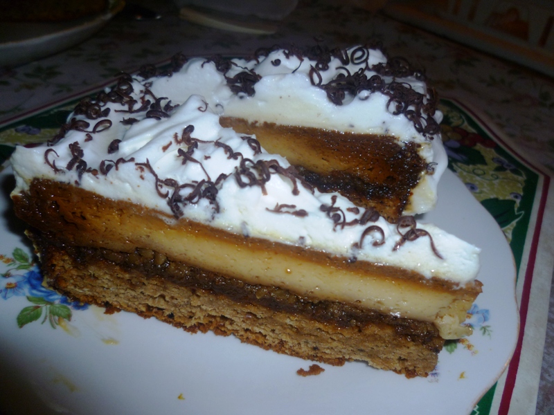 Tort cu crema de zahar ars