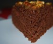 Brownie cu cioco neagra si topping de caramele si nuci-2