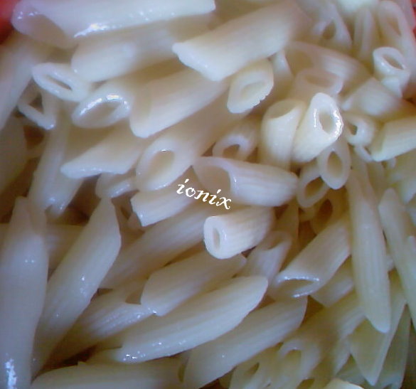 Salata de penne cu ton