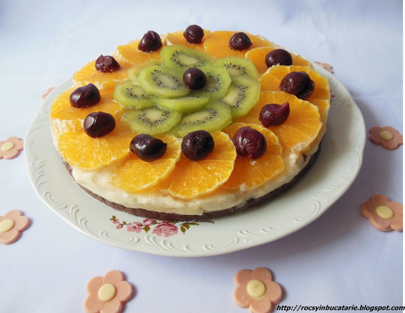 Tarta cu crema de vanilie si fructe