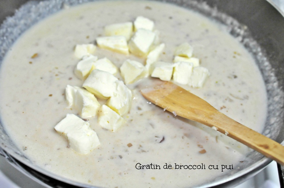 Gratin de broccoli cu pui